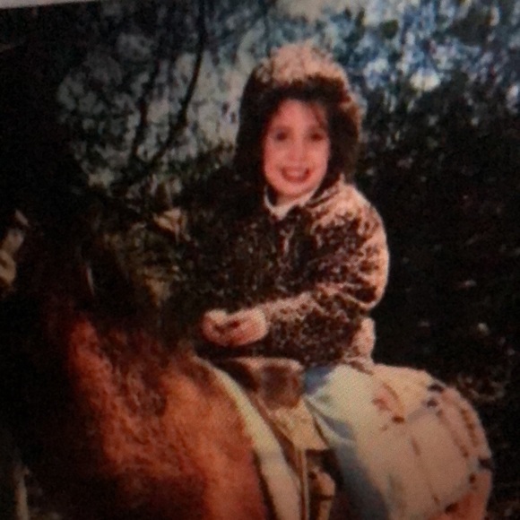 Meet your Posher, Nikki - Picture 1 of 1